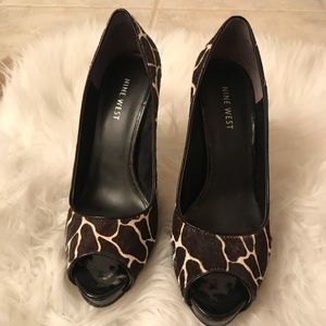 Nine West animal fur peep hole pump